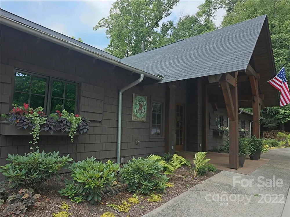 SH11 Springhouse Trail Brevard, NC 28712