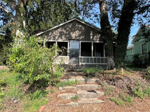 729 High Street SE