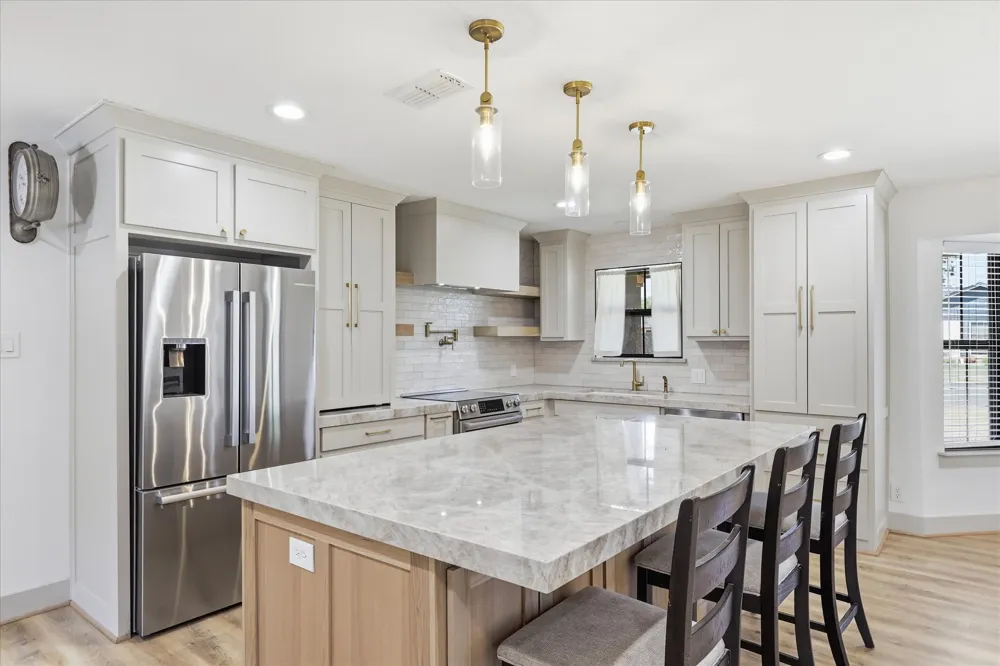 208 Diane Drive Sanger, TX 76266