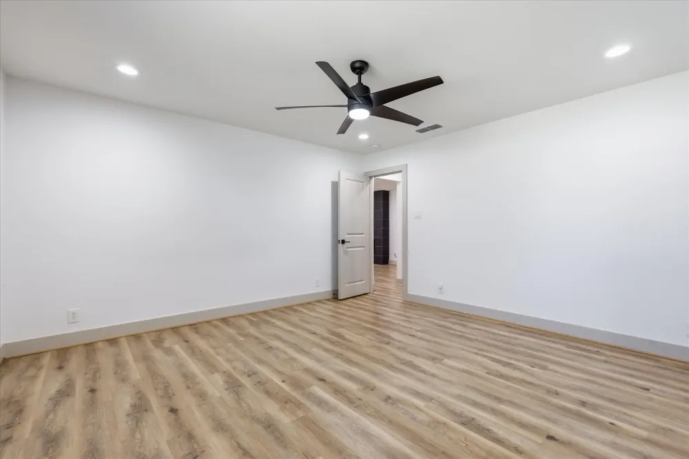 208 Diane Drive Sanger, TX 76266