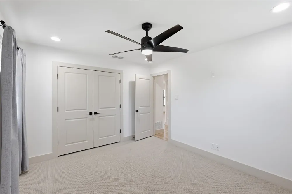 208 Diane Drive Sanger, TX 76266