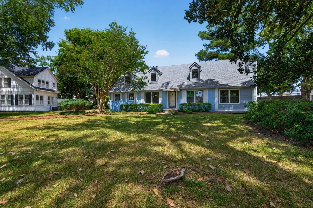 551 Broadmoor Boulevard Shreveport, LA 71105