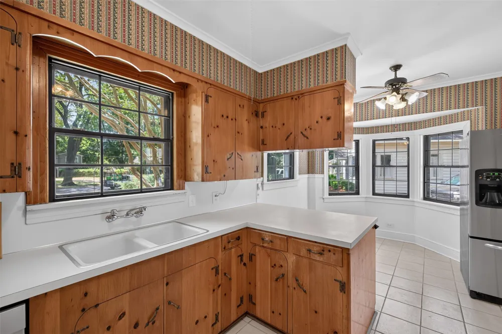 551 Broadmoor Boulevard Shreveport, LA 71105