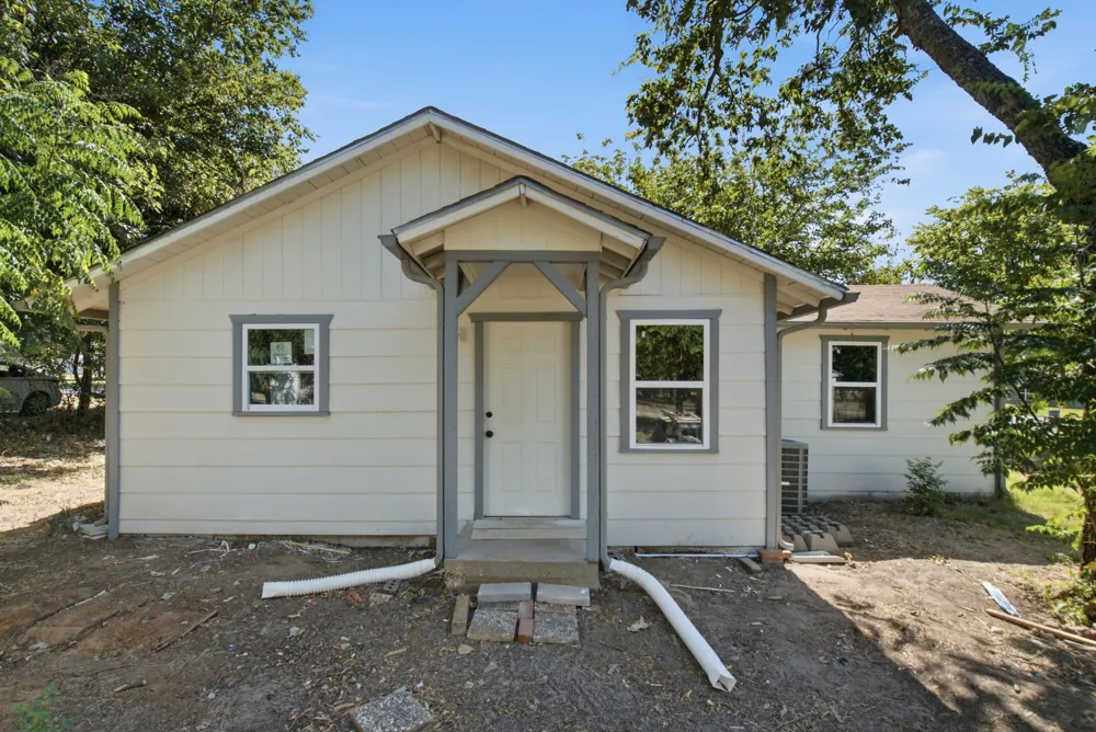 905 Rusk Street Weatherford, TX 76086