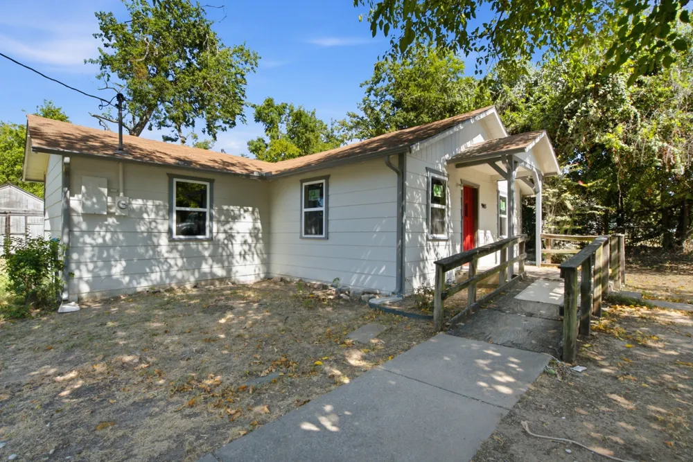 905 Rusk Street Weatherford, TX 76086