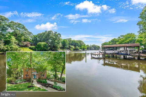 262 CAPOTE COURT E