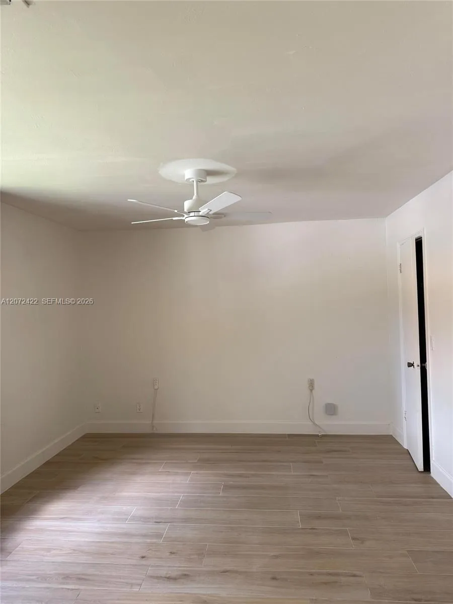 3450 Pinewalk Dr N #421 Margate, FL 33063