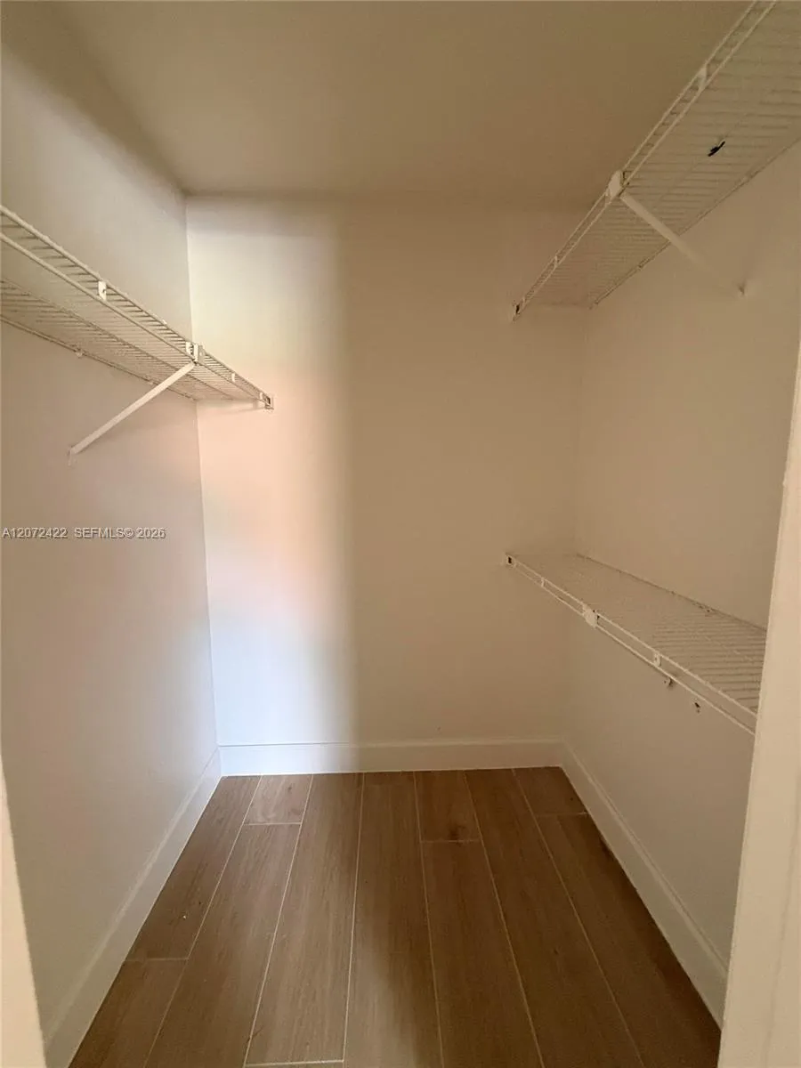 3450 Pinewalk Dr N #421 Margate, FL 33063