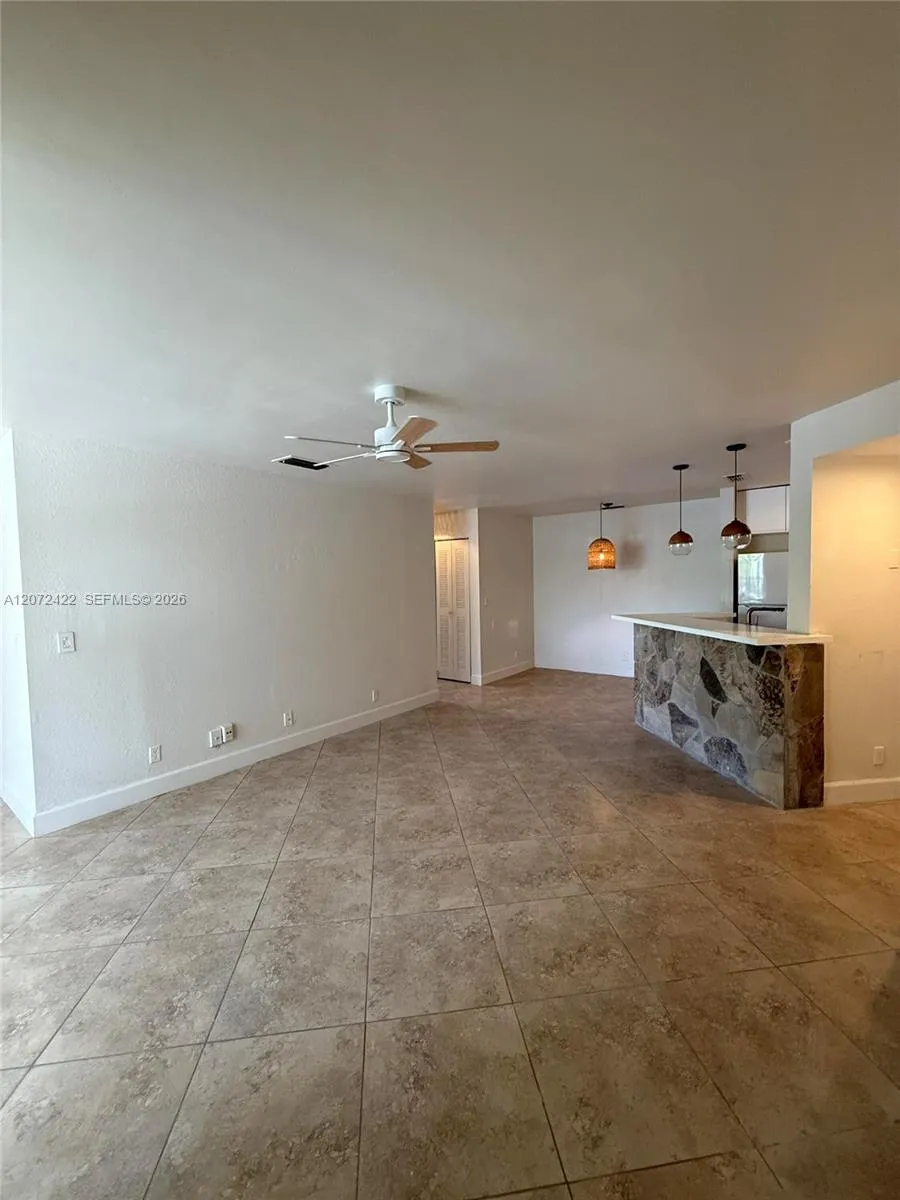3450 Pinewalk Dr N #421 Margate, FL 33063