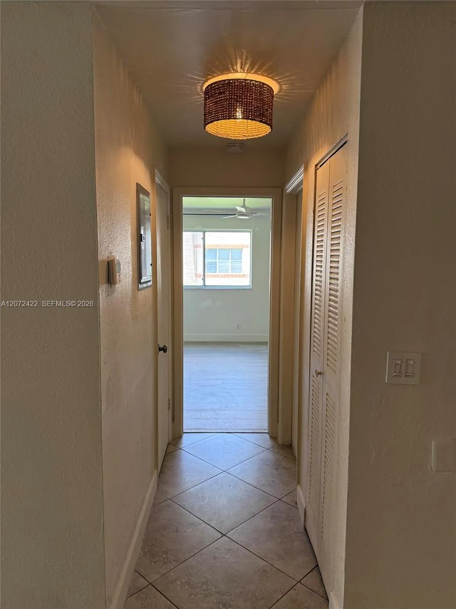 3450 Pinewalk Dr N #421 Margate, FL 33063