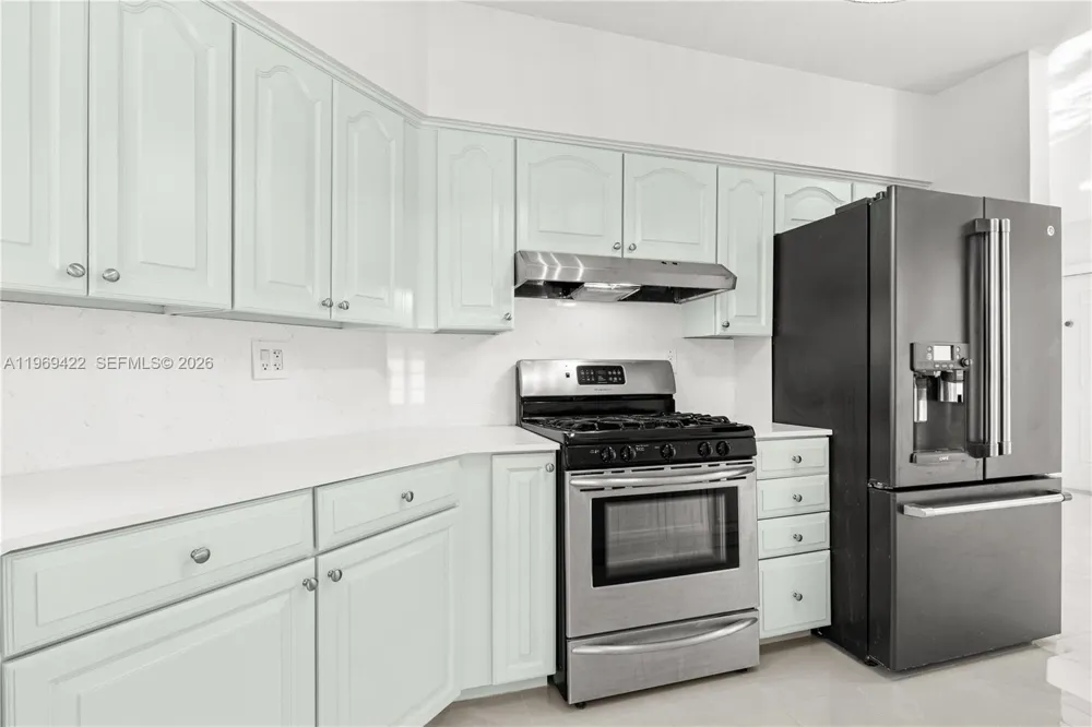 9241 Marine Dr Cutler Bay, FL 33189