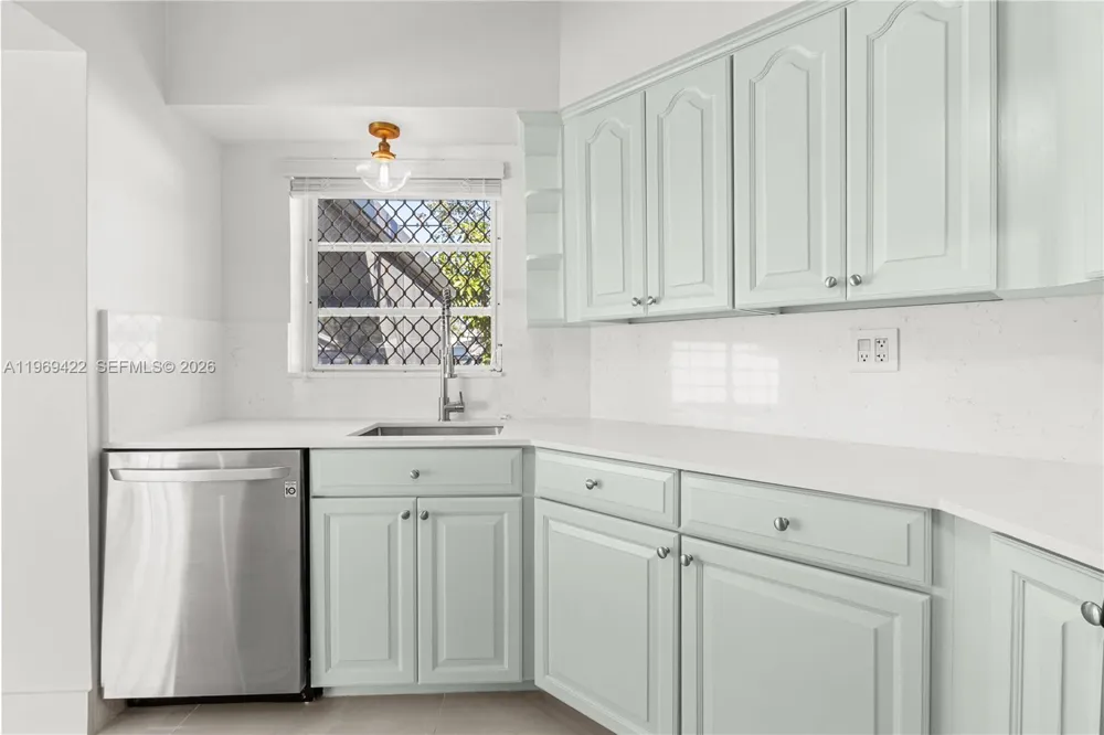 9241 Marine Dr Cutler Bay, FL 33189