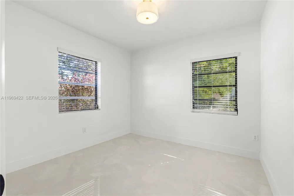 9241 Marine Dr Cutler Bay, FL 33189