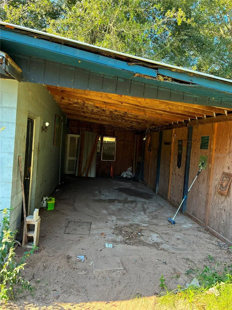 17990 SE 51ST STREET Ocklawaha, FL 32179