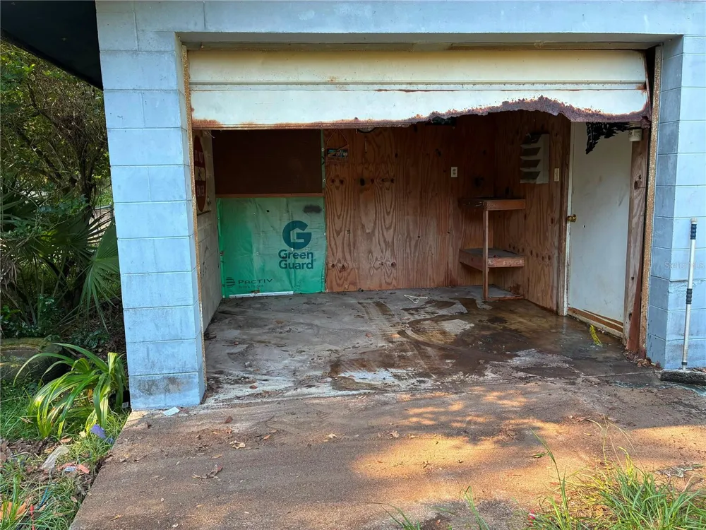17990 SE 51ST STREET Ocklawaha, FL 32179