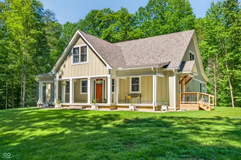 5832 Oak Ridge