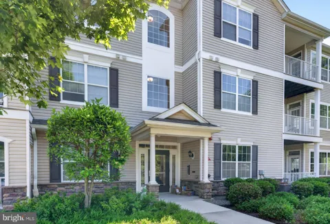 627 TIMBERLAKE DRIVE