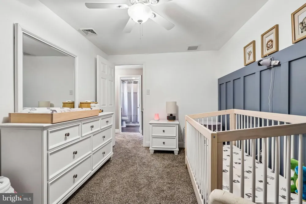 1608 HOLLY PARKWAY Williamstown, NJ 08094