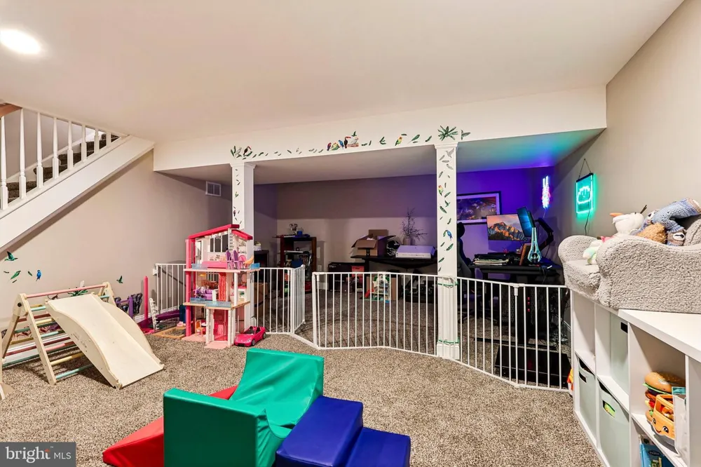 1608 HOLLY PARKWAY Williamstown, NJ 08094
