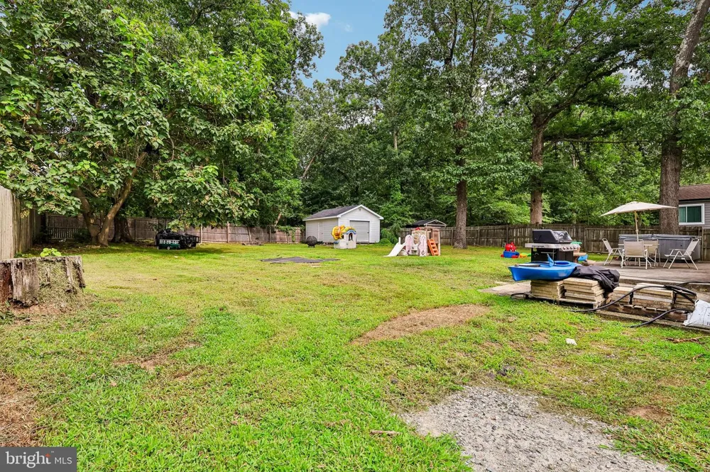 1608 HOLLY PARKWAY Williamstown, NJ 08094