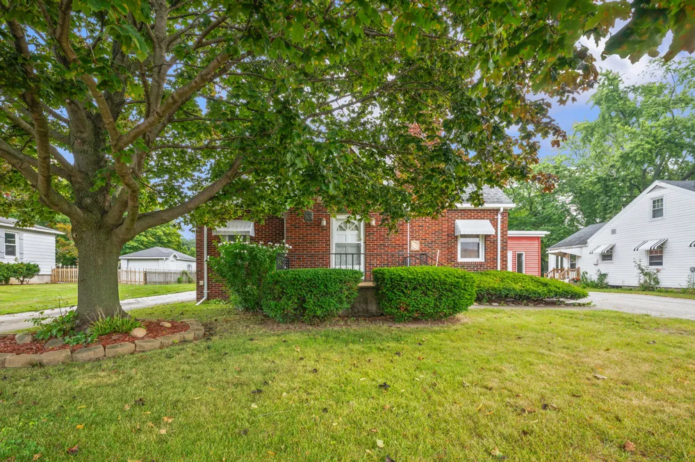 1209 Napier Avenue St. Joseph, MI 49085