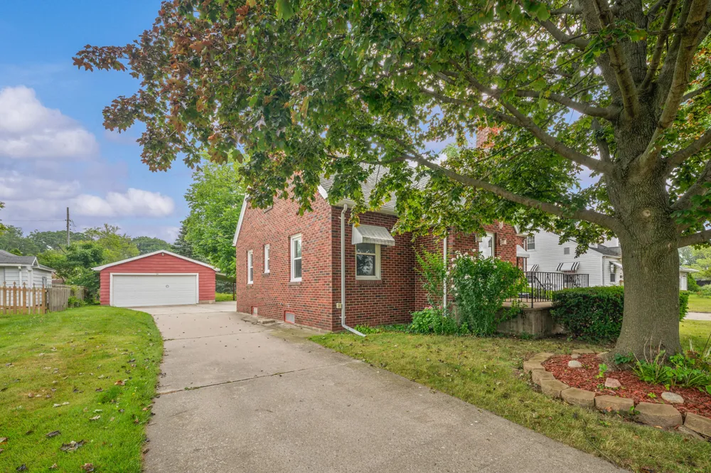 1209 Napier Avenue St. Joseph, MI 49085