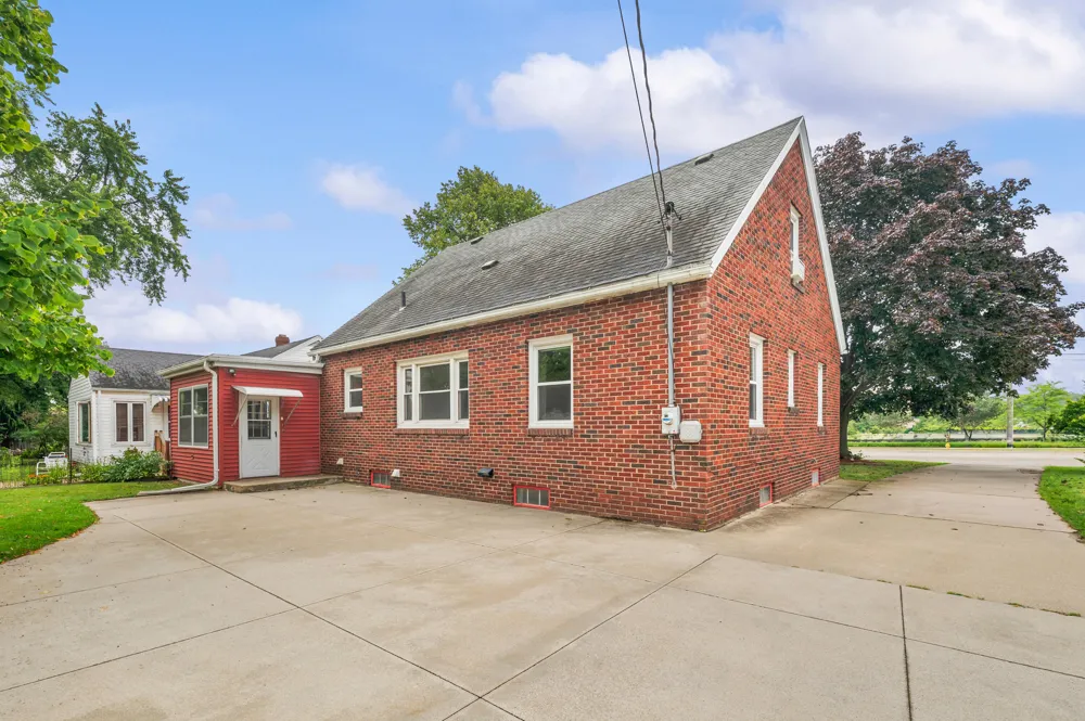 1209 Napier Avenue St. Joseph, MI 49085