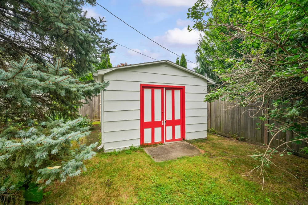 1209 Napier Avenue St. Joseph, MI 49085