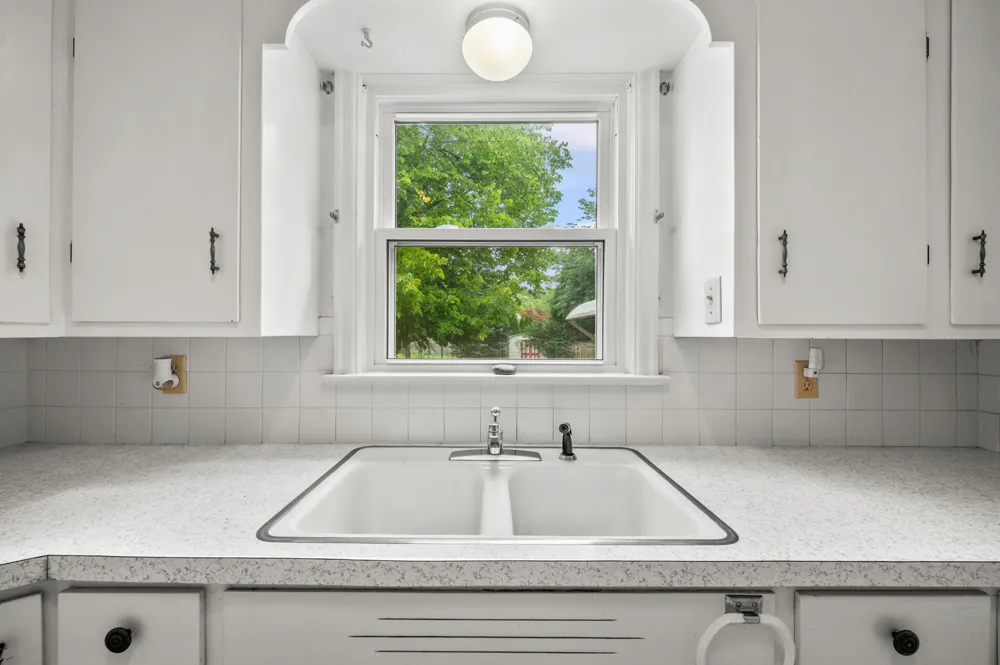 1209 Napier Avenue St. Joseph, MI 49085