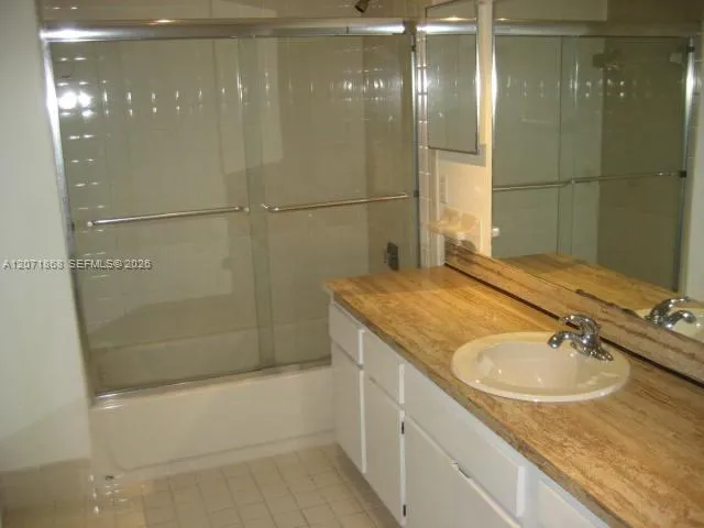 13224 SW 10 TE Miami, FL 33184