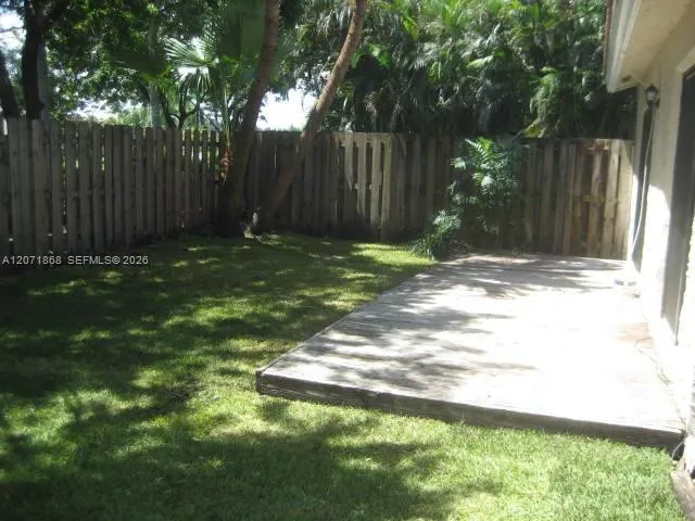 13224 SW 10 TE Miami, FL 33184
