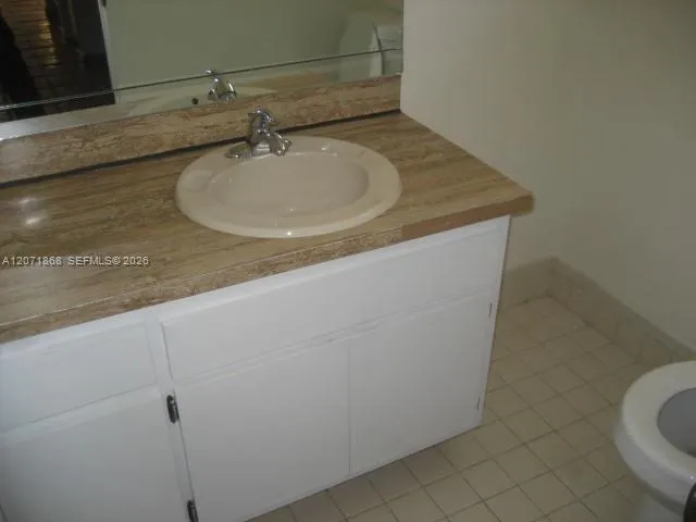 13224 SW 10 TE Miami, FL 33184