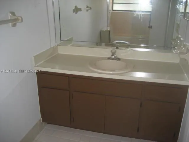 13224 SW 10 TE Miami, FL 33184
