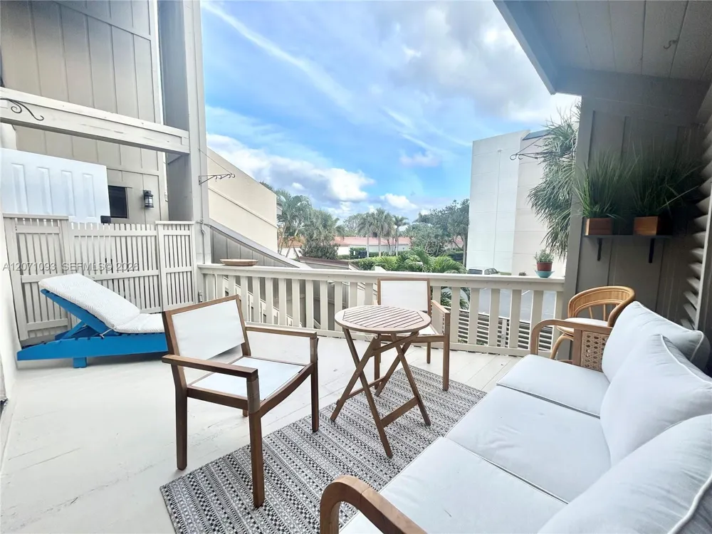 1605 S Us Highway 1 #8H Jupiter, FL 33477