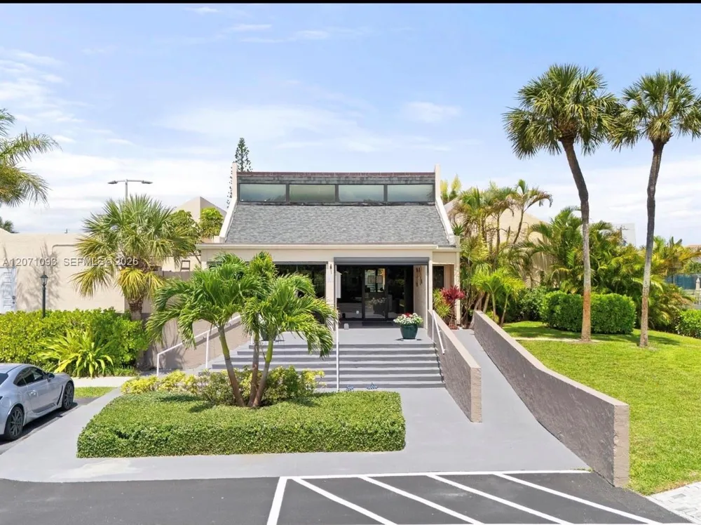 1605 S Us Highway 1 #8H Jupiter, FL 33477