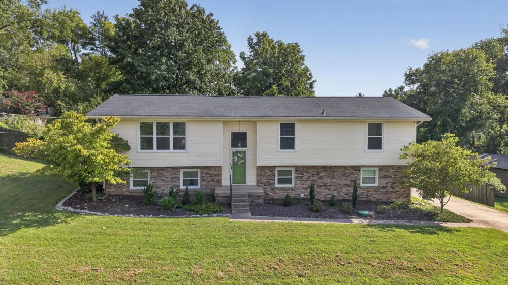 713 Hillbrook Dr Mount Juliet, TN 37122