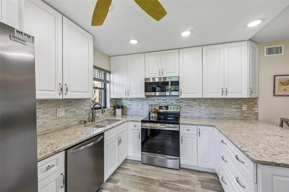 5400 34TH STREET W #A6 Bradenton, FL 34210