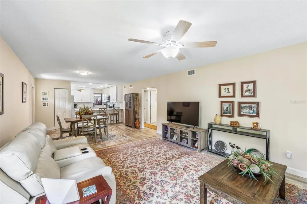 5400 34TH STREET W #A6 Bradenton, FL 34210