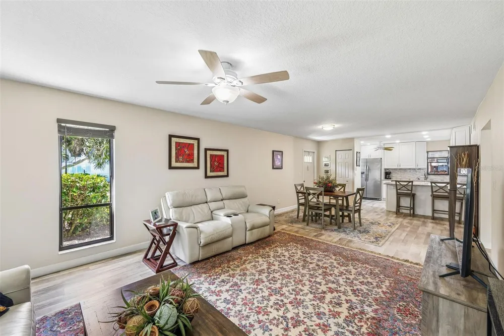 5400 34TH STREET W #A6 Bradenton, FL 34210