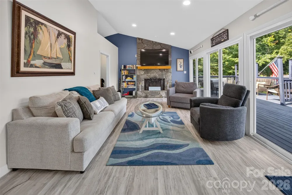 4009 Cindy Lane Denver, NC 28037