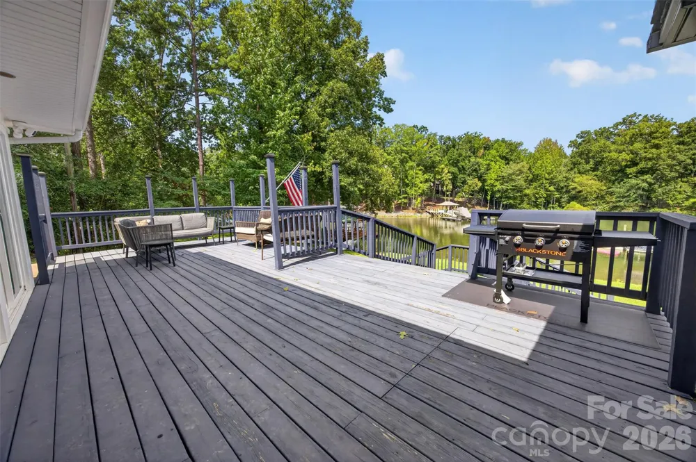 4009 Cindy Lane Denver, NC 28037