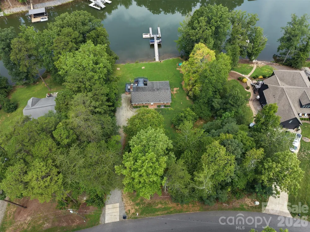 4009 Cindy Lane Denver, NC 28037