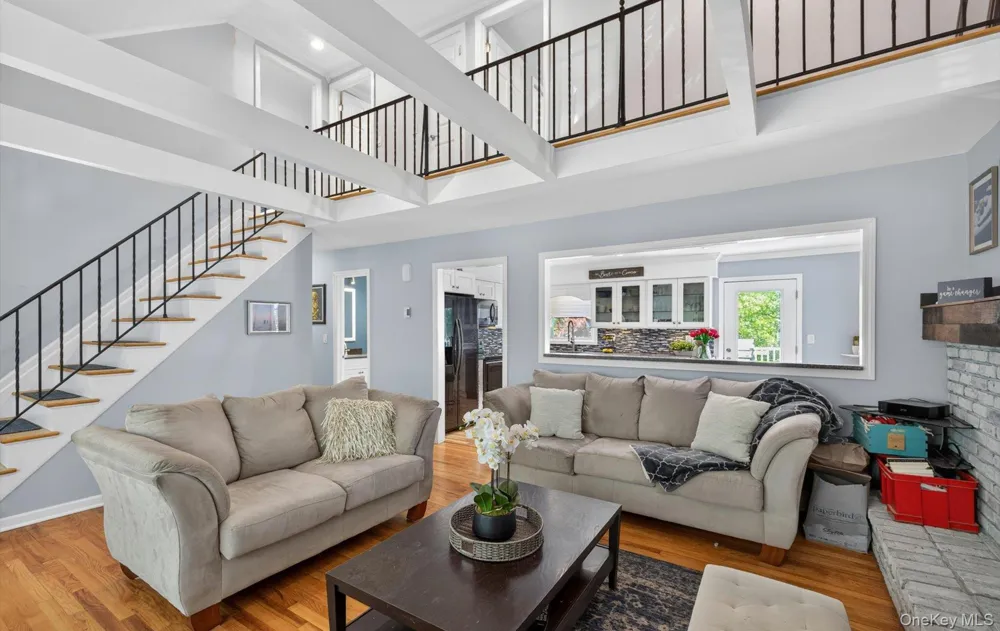 15 Bergen Court Huntington Station, NY 11746