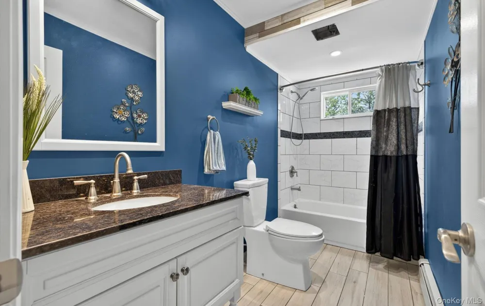 15 Bergen Court Huntington Station, NY 11746