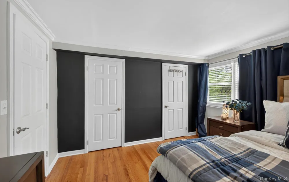 15 Bergen Court Huntington Station, NY 11746