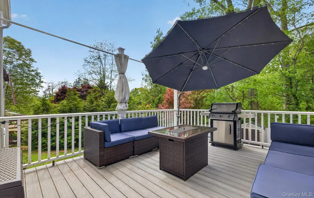 15 Bergen Court Huntington Station, NY 11746