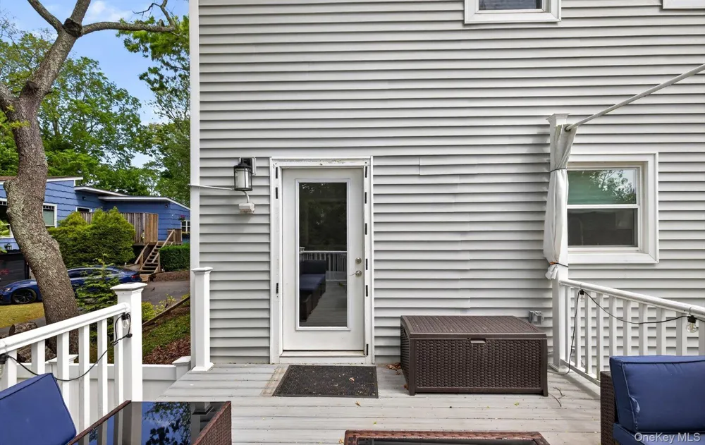 15 Bergen Court Huntington Station, NY 11746