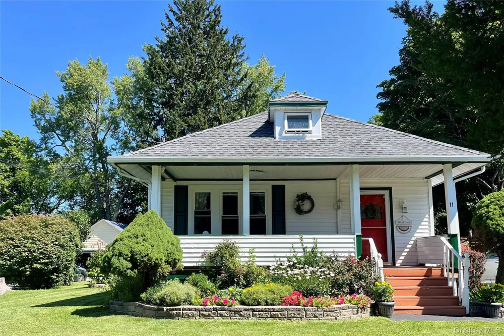 11 Rose Place Central Valley, NY 10917