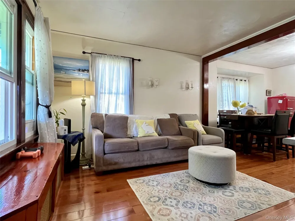 11 Rose Place Central Valley, NY 10917