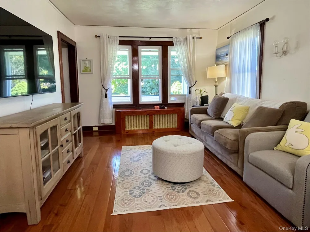 11 Rose Place Central Valley, NY 10917